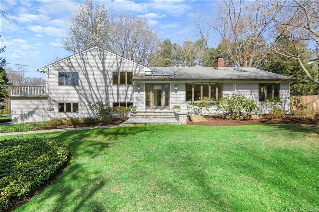 17 Rockyfield Road - Photo 1