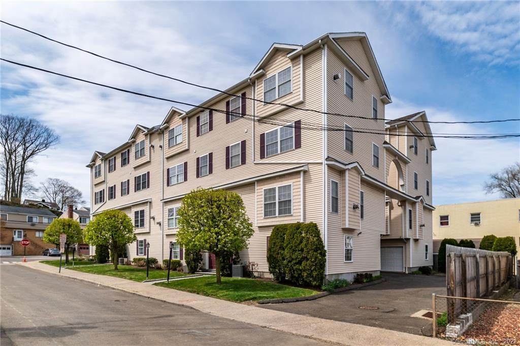 205 Hope Street - Photo 1