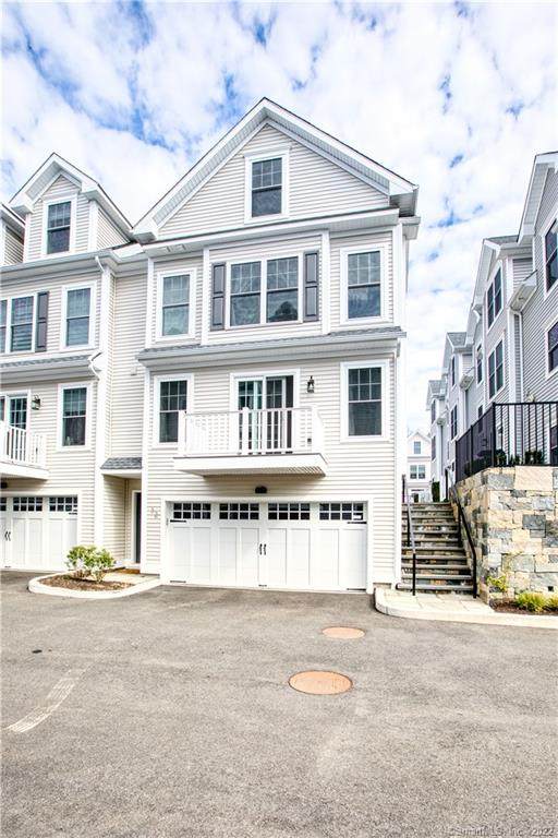 115 Colonial Road - Photo 1