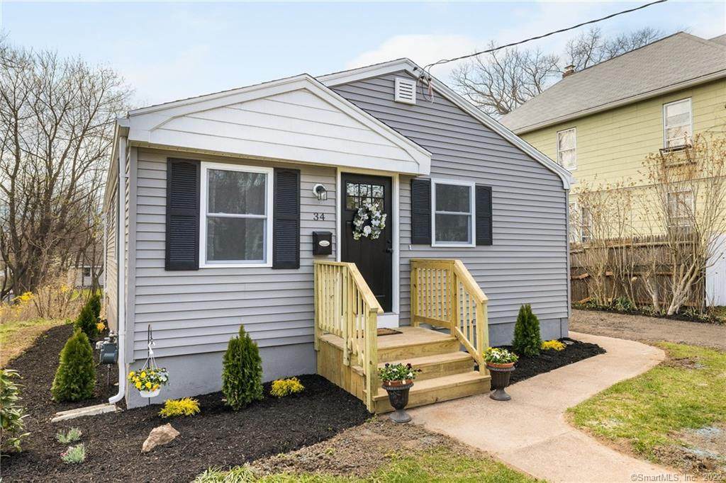34 Hawthorne Street - Photo 1