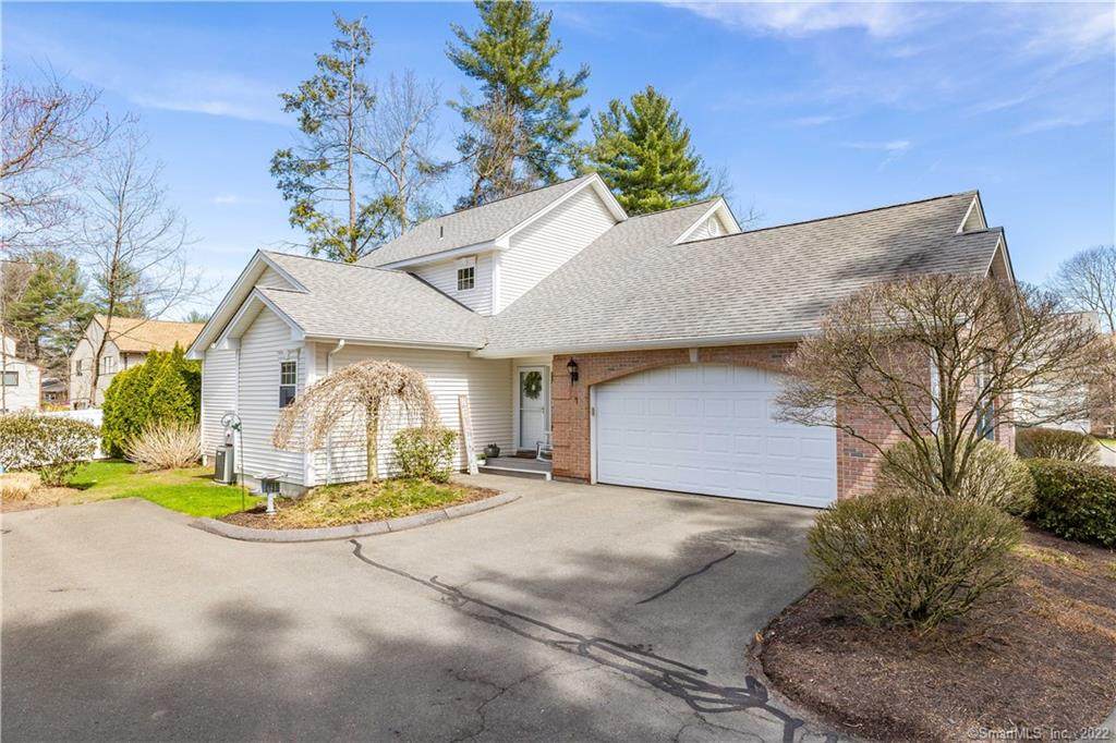 15 Pine Way - Photo 1