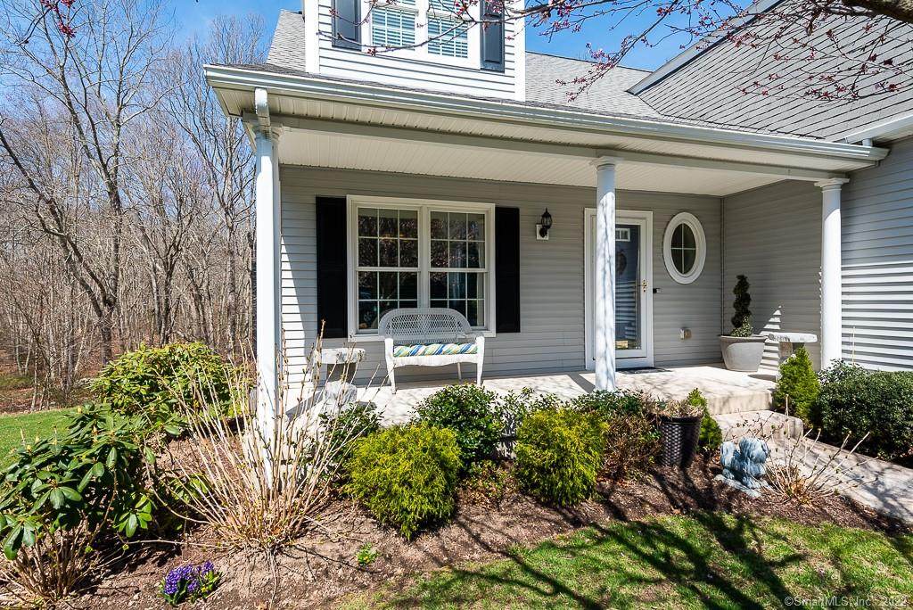 7 Whiting Farms Lane - Photo 1