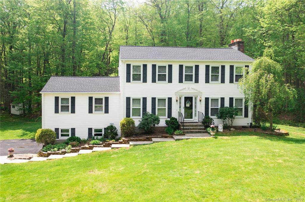 17 Rolling Ridge Court - Photo 1