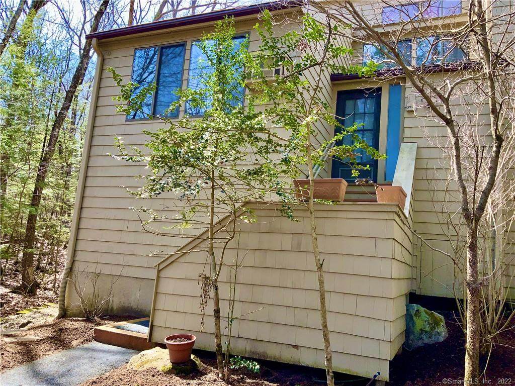 342 Ledge Drive - Photo 1
