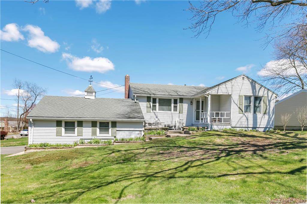 63 Newport Avenue - Photo 1