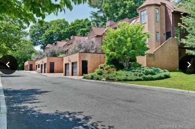 3300 Park Avenue - Photo 1