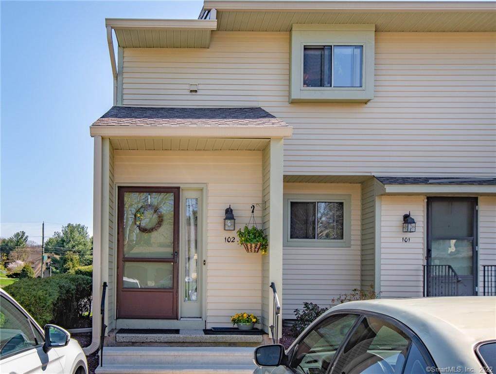 102 Summer Hill Drive - Photo 1