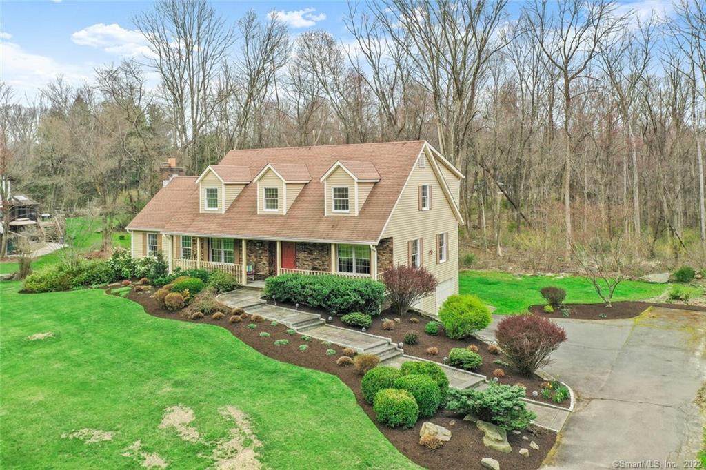 42 Tanglewood Drive - Photo 1
