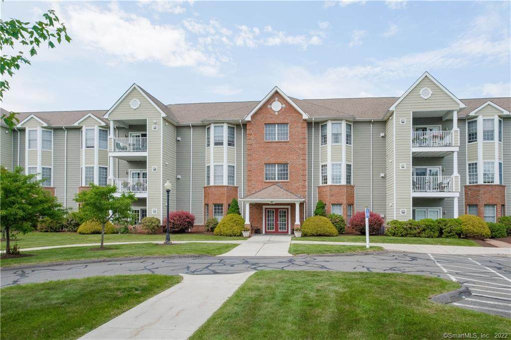 60 Cassandra Boulevard - Photo 1