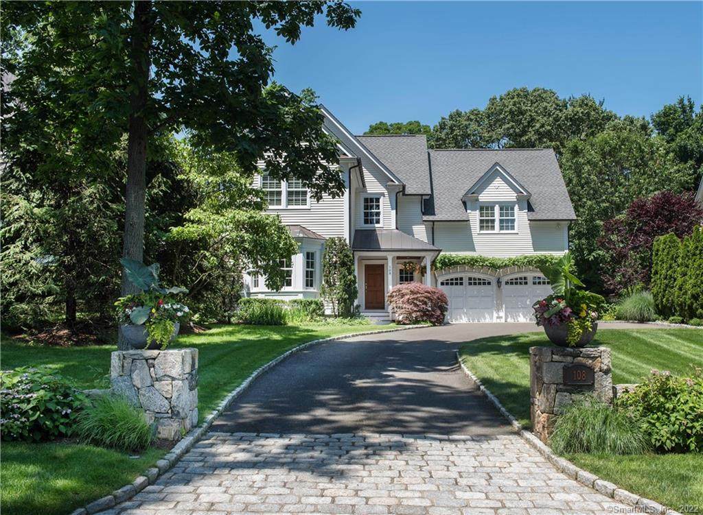 108 Oak Street - Photo 1