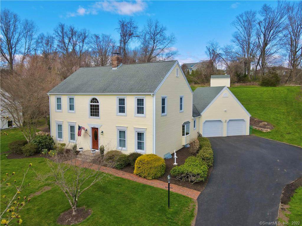 833 Clintonville Road - Photo 1