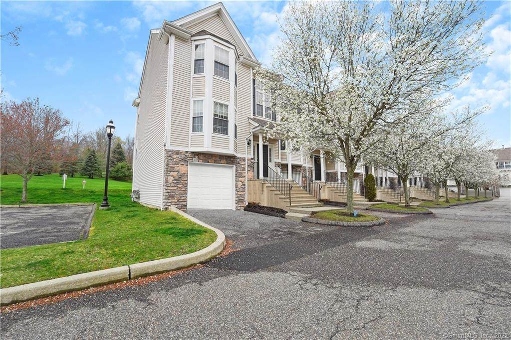 101 Sienna Drive - Photo 1