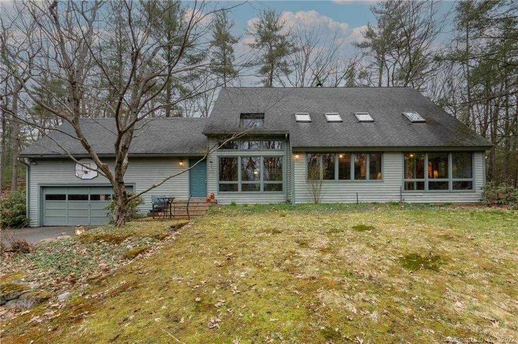 105 Hill Road - Photo 1