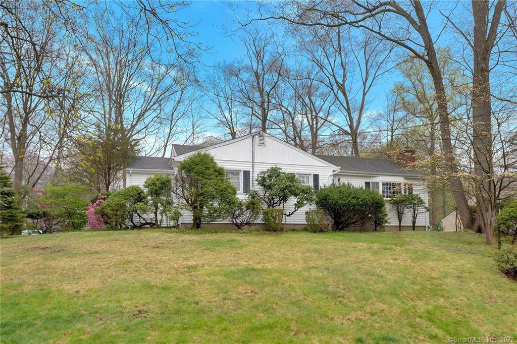 105 Crestwood Drive - Photo 1
