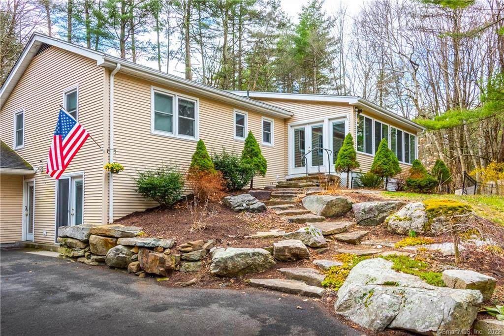 77 Hollenbeck Road - Photo 1