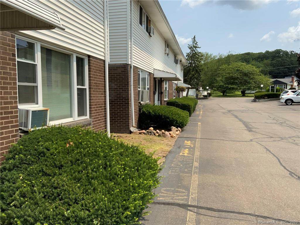 466 Middletown Avenue - Photo 1