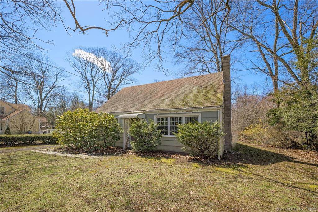 35 Myrna Drive - Photo 1
