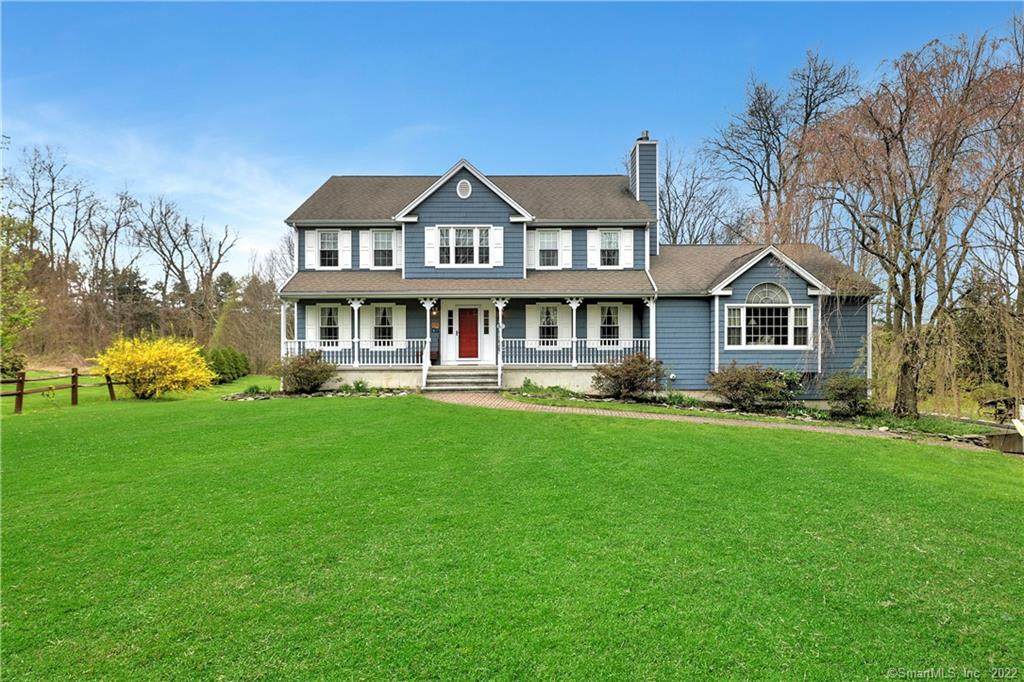 15 Evergreen Lane - Photo 1