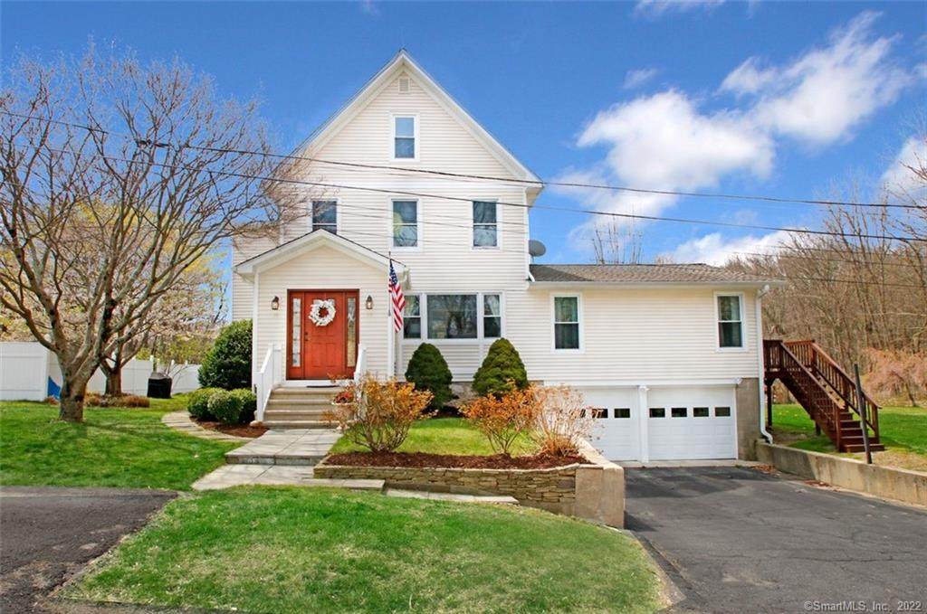 53-55 Walnut Avenue - Photo 1