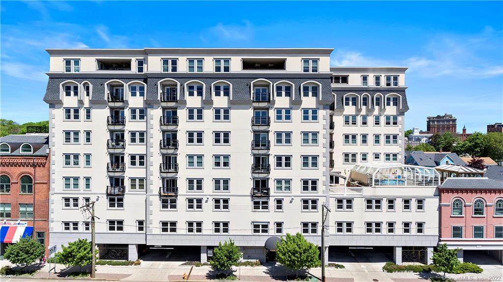 461 Bank Street - Photo 1