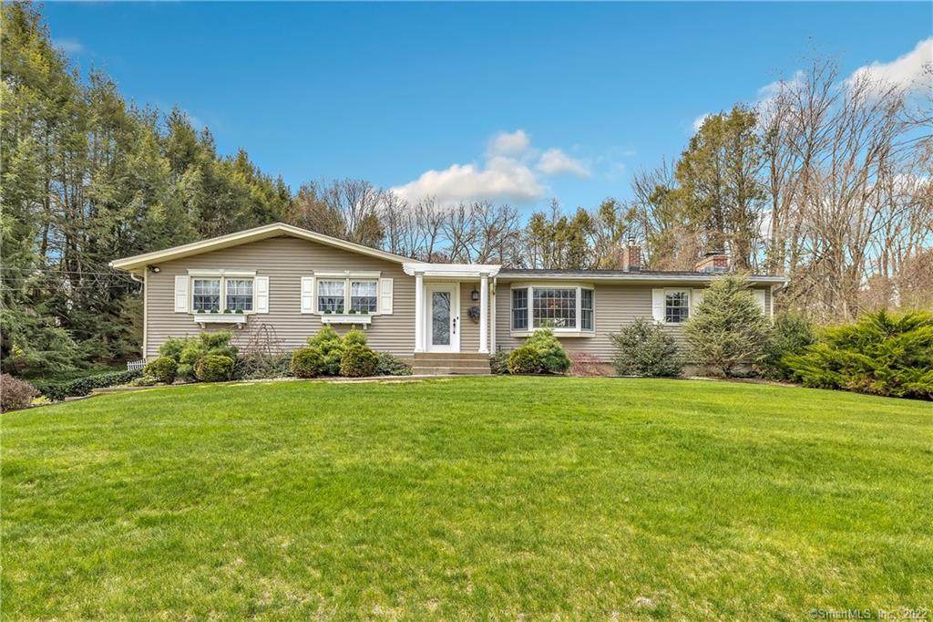 9 Round Hill Drive - Photo 1