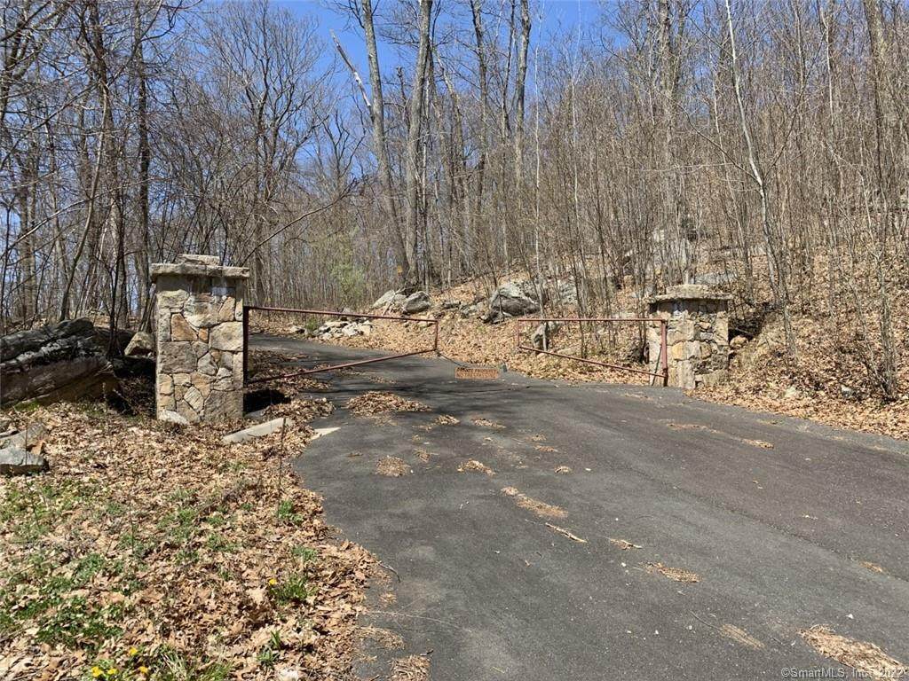 47 Beaver Bog Road - Photo 1