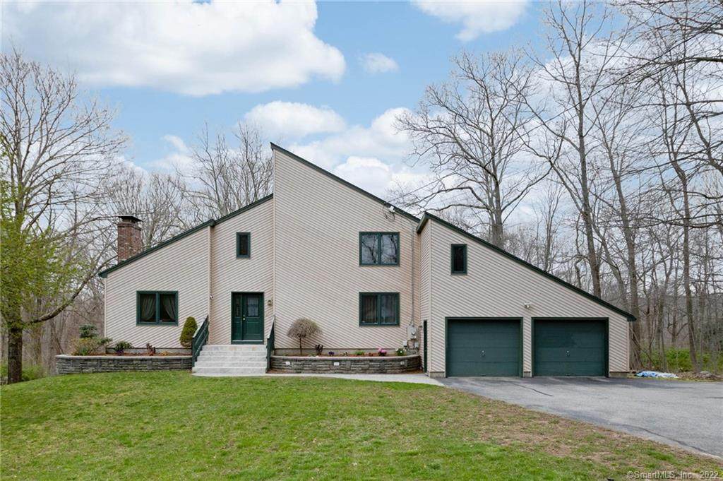 204 Pine Street - Photo 1