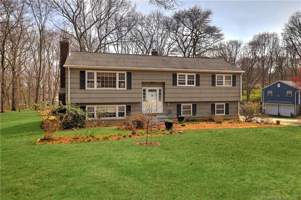 27 Greenfield Drive - Photo 1