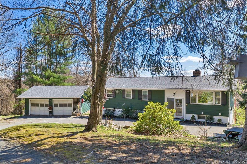 100 Bayberry Terrace - Photo 1