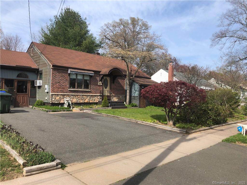 112 Shadycrest Drive - Photo 1