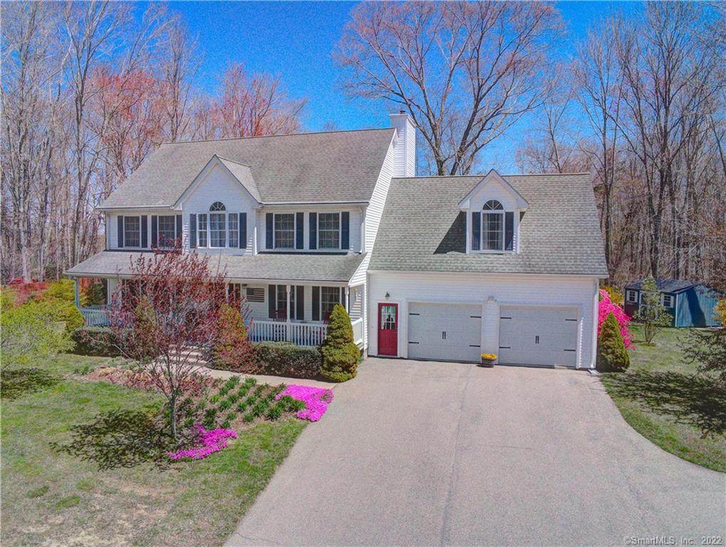 28 Tanglewood Drive - Photo 1