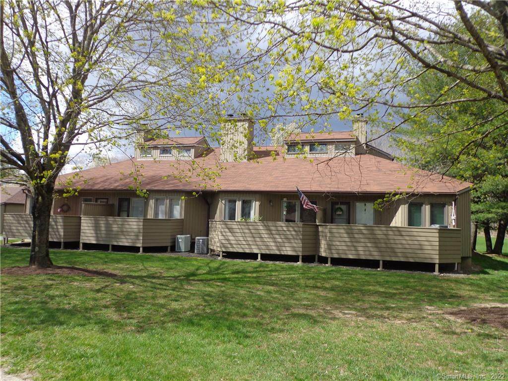 72 Far View Commons - Photo 1
