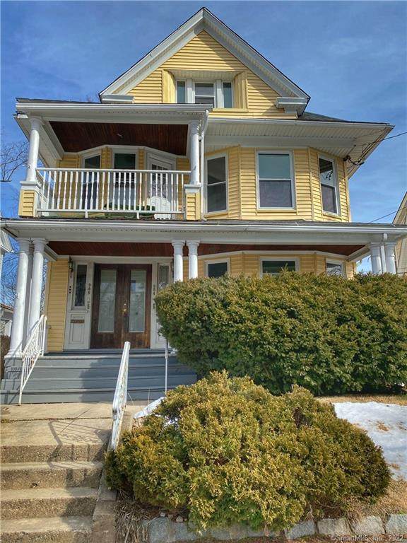 986 Laurel Avenue - Photo 1