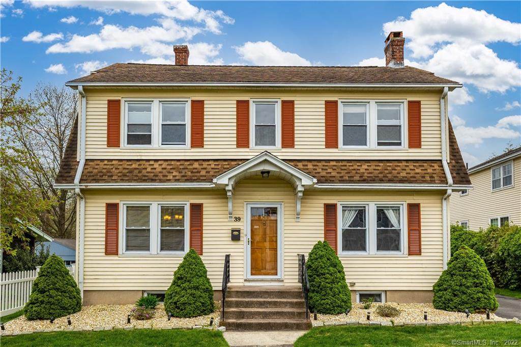39 Flower Street - Photo 1