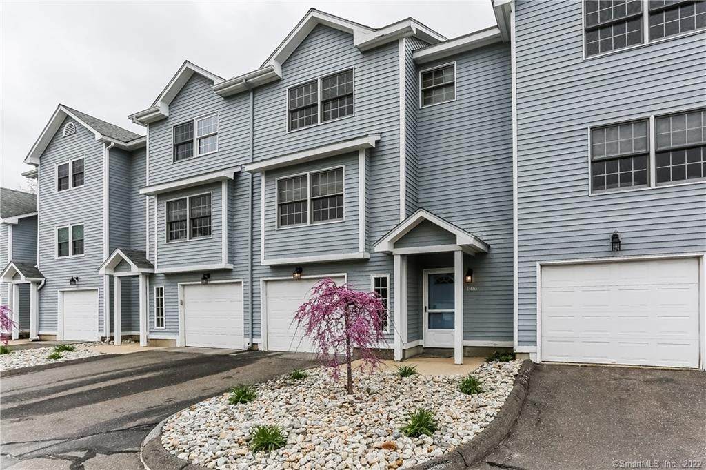 806 Fieldstone Court - Photo 1
