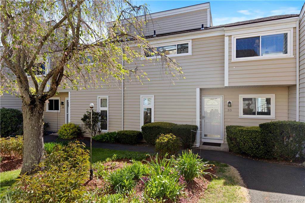33 Monticello Drive - Photo 1