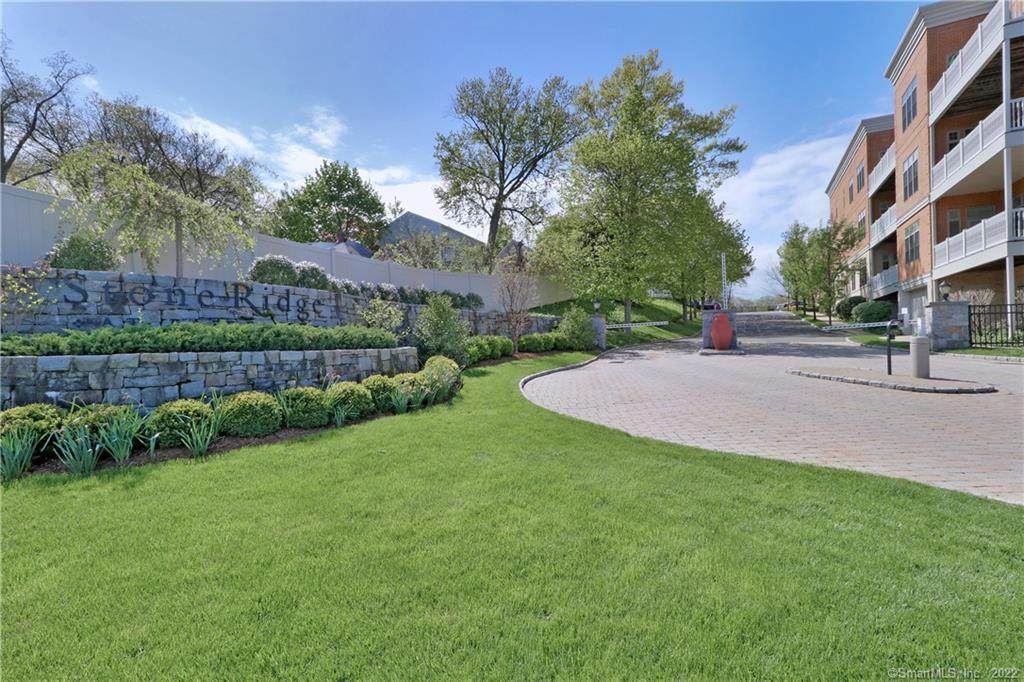 75 Stone Ridge Way - Photo 1