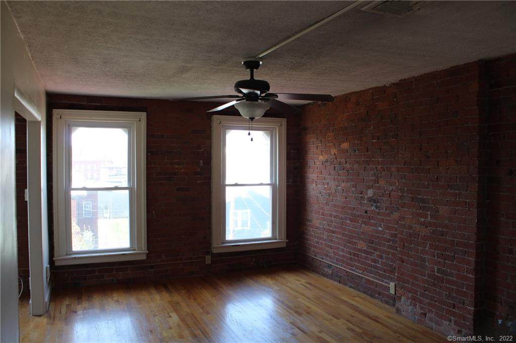 17 Clark Street - Photo 1
