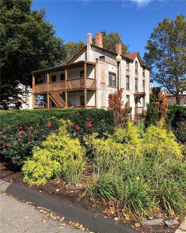 60 Van Block Avenue - Photo 1