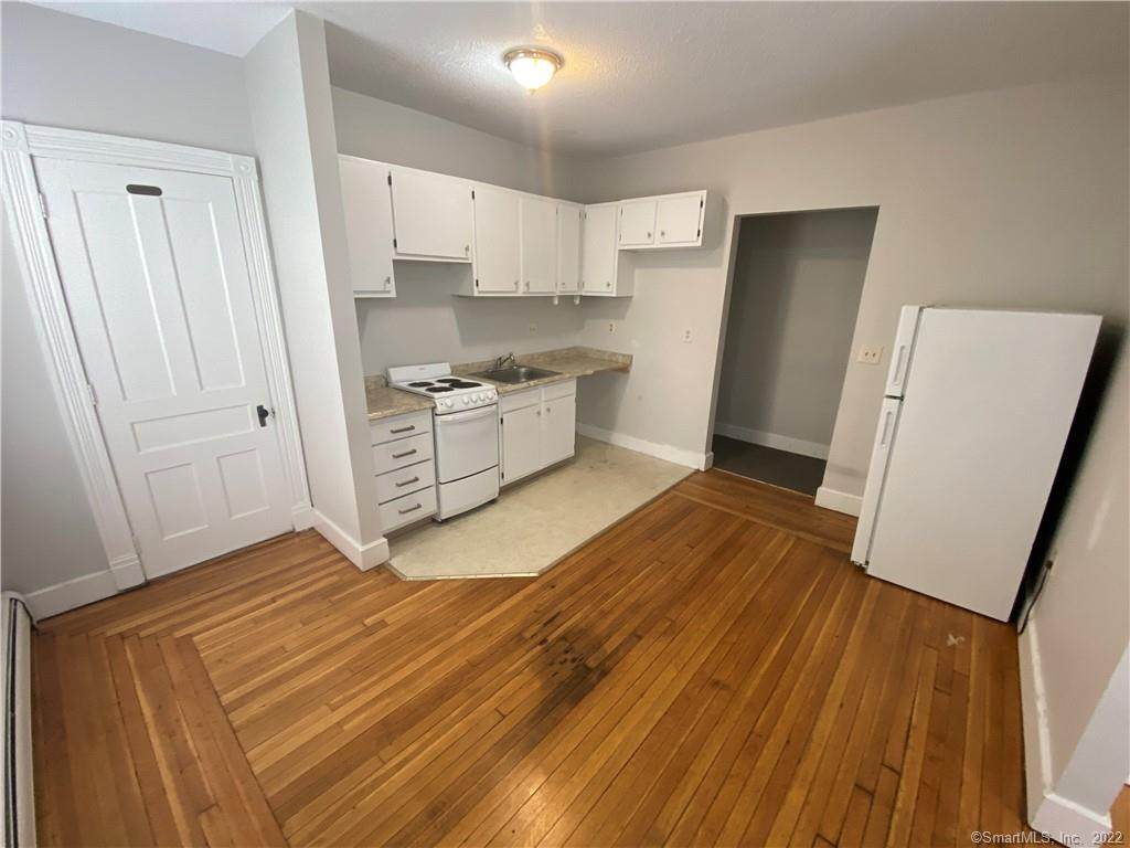 94 Howe Street - Photo 1