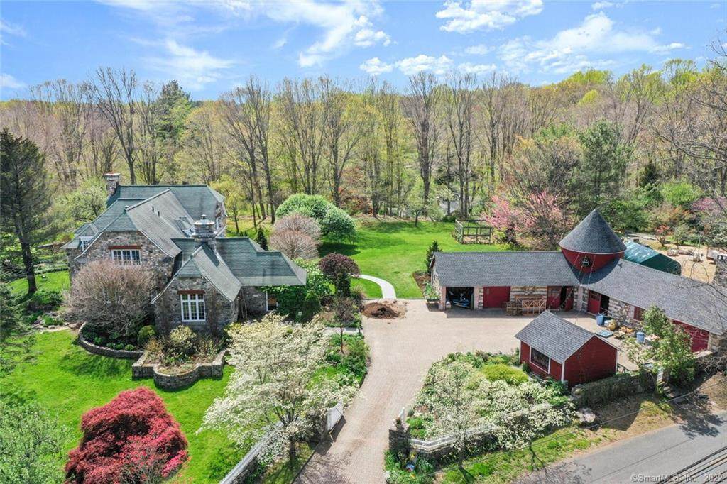 293 Catamount Road - Photo 1