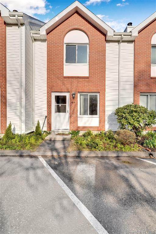585 Park Road - Photo 1