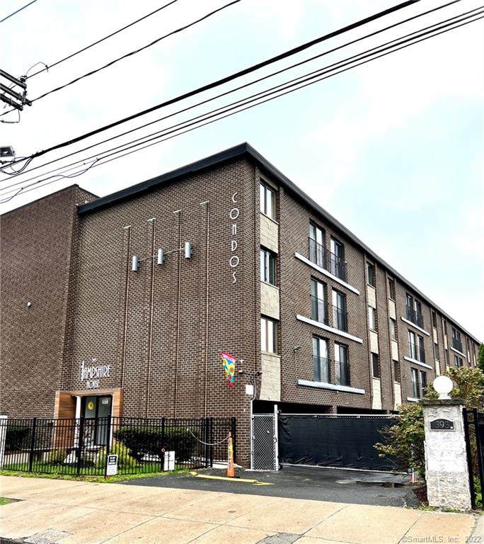 393 Laurel Avenue - Photo 1