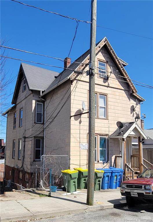 8 Lawrence Street - Photo 1