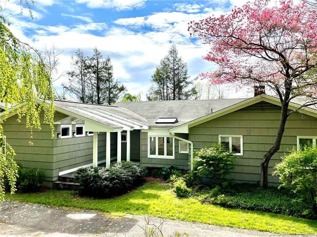 39 Hyland Avenue - Photo 1
