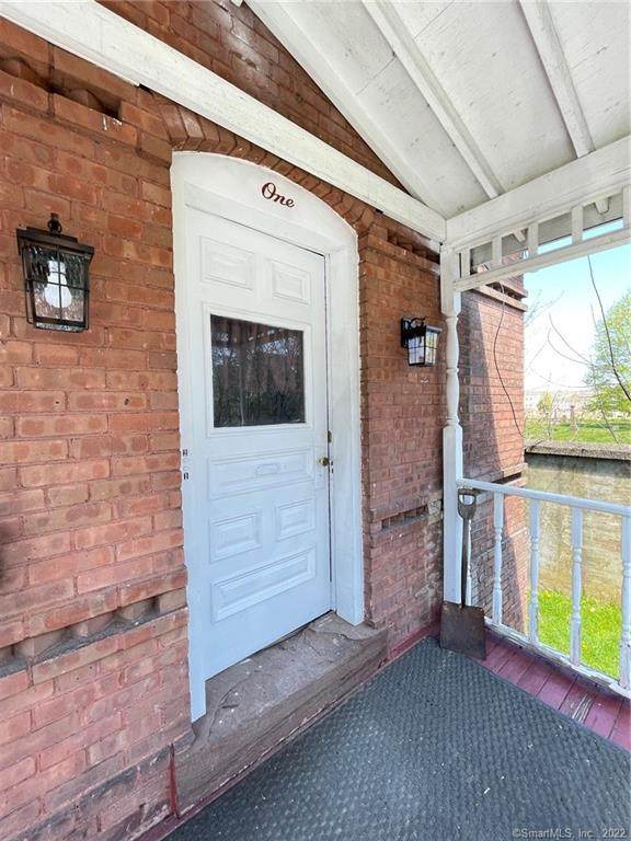 1 Glover Place - Photo 1