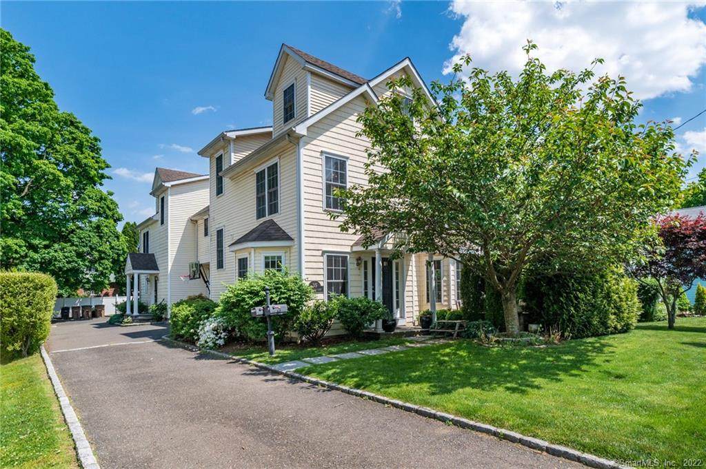 35 Mayflower Avenue - Photo 1