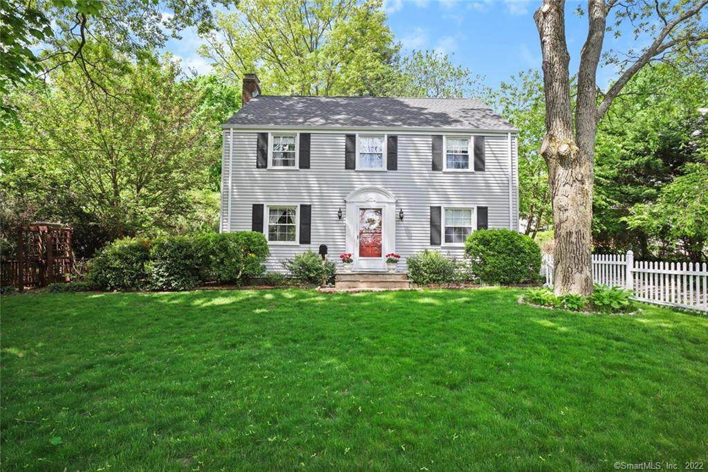 712 Newfield Avenue - Photo 1