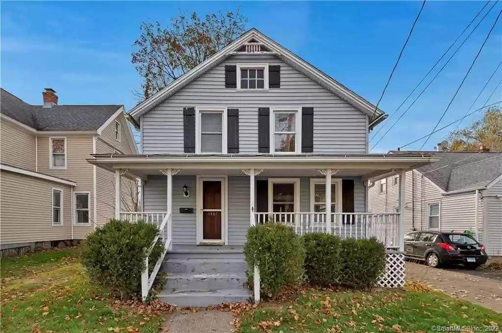1387 Wood Avenue - Photo 1