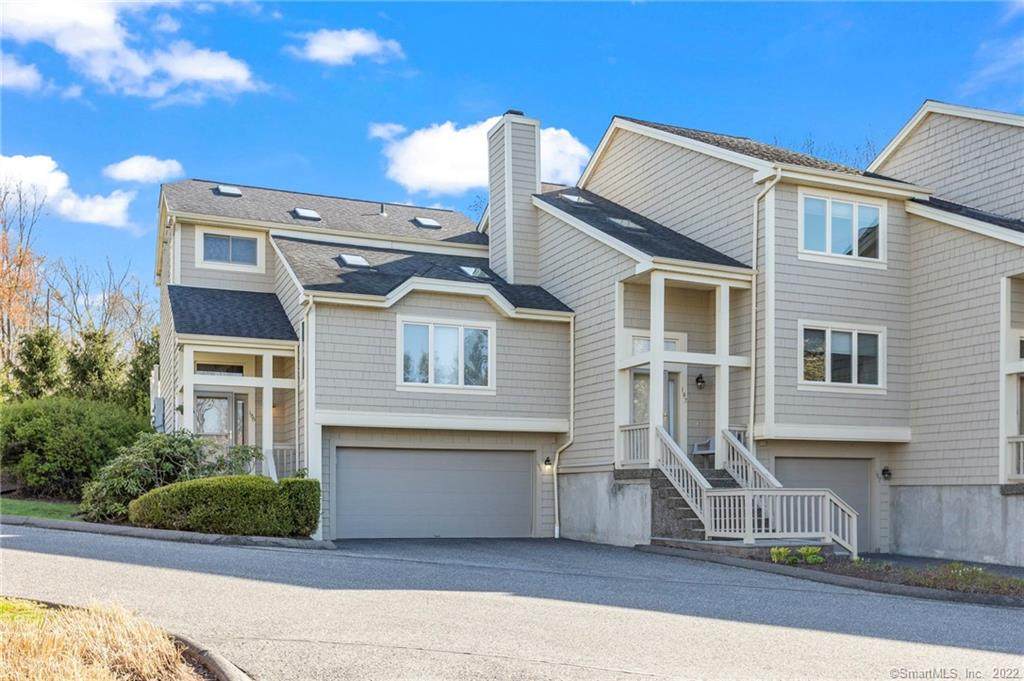 12 Boulevard Drive - Photo 1